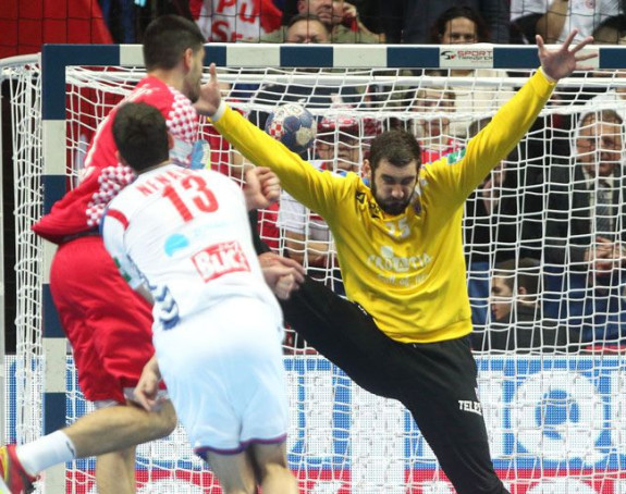 Hrvati stižu u Pionir!