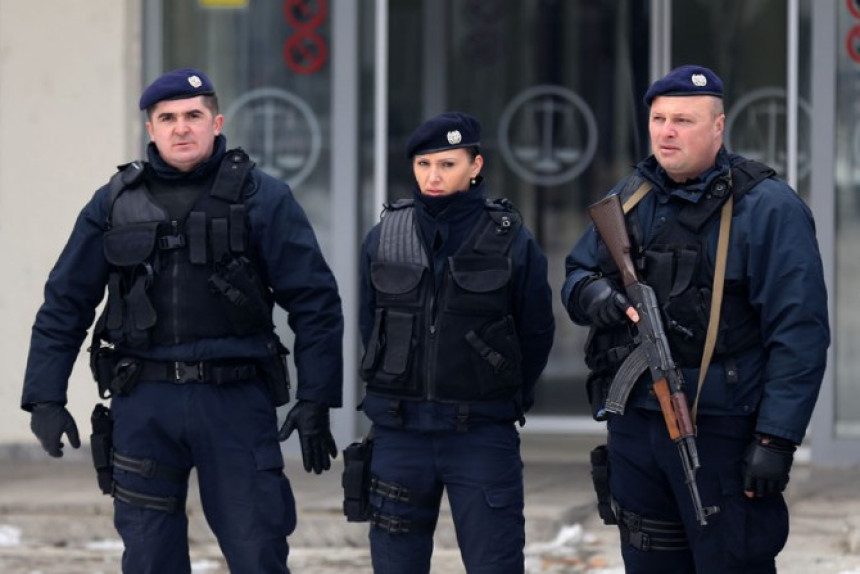 Kosovska policija u pripravnosti