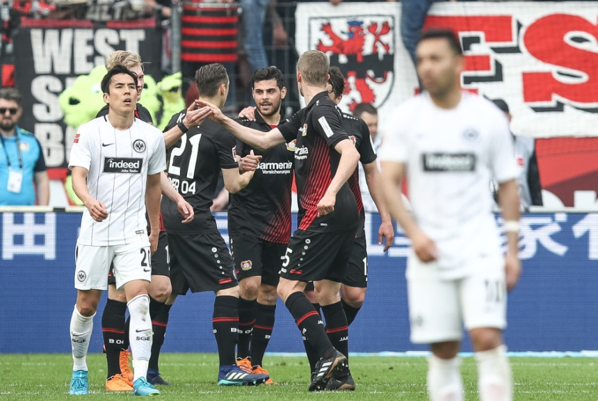 BL: Ajntraht se udaljio od LŠ, HSV pred ispadanjem!