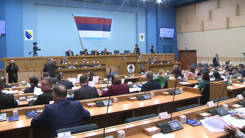 Izmjene zakona podijelile poslanike 