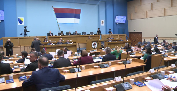 Izmjene zakona podijelile poslanike 