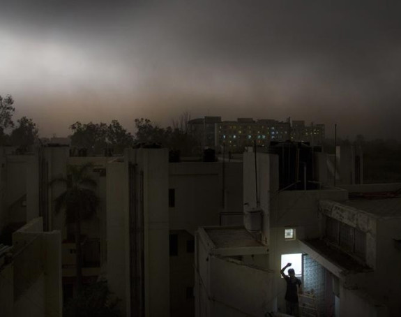 Пустињска олуја: 40 погинулих