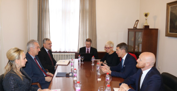 Шаровић: Ојачати сарадњу земаља