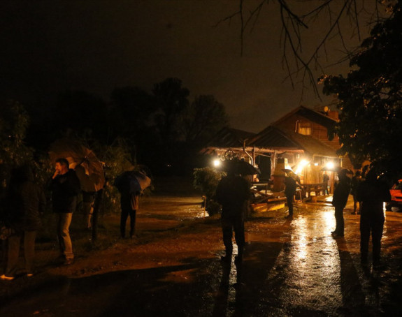 У Бањалуци, Санском мосту и Теслићу ванредно стање, вода однијела мост...