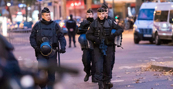 ID organizovala napad na policajca u Parizu