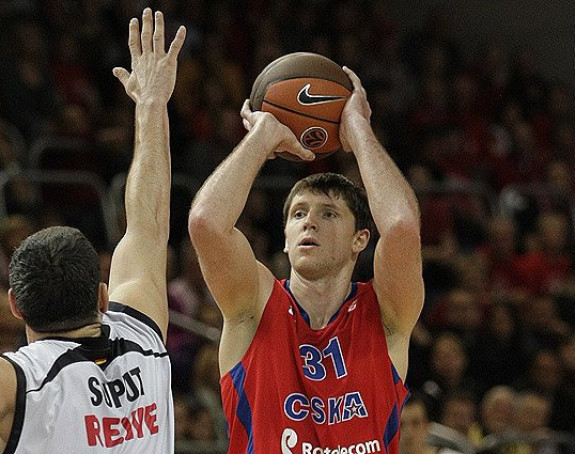Ne puštaju legendu! Hrijapa još jednu godinu u CSKA!