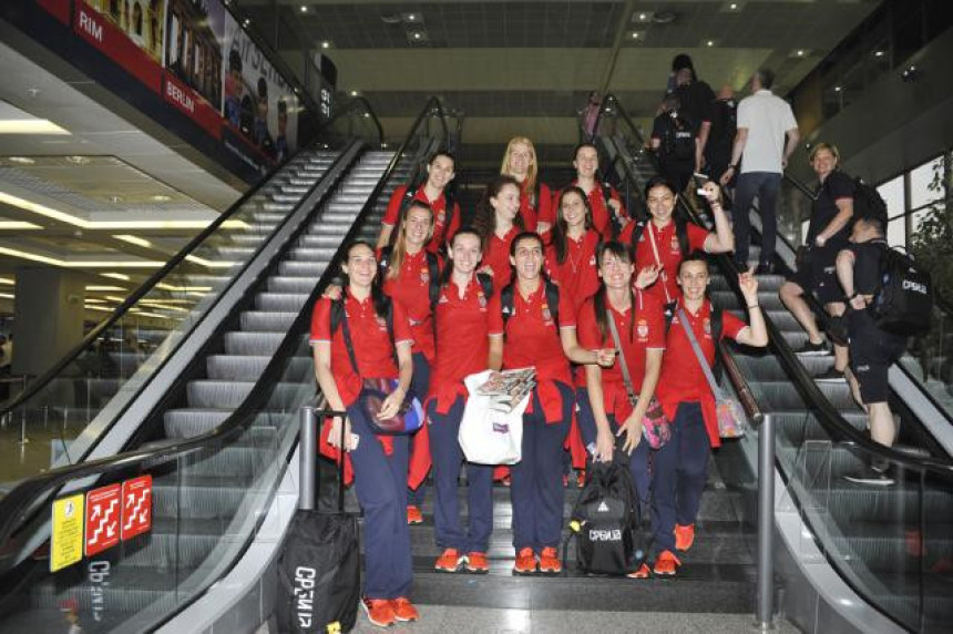 Košarkašice Srbije otputovale na Evrobasket!