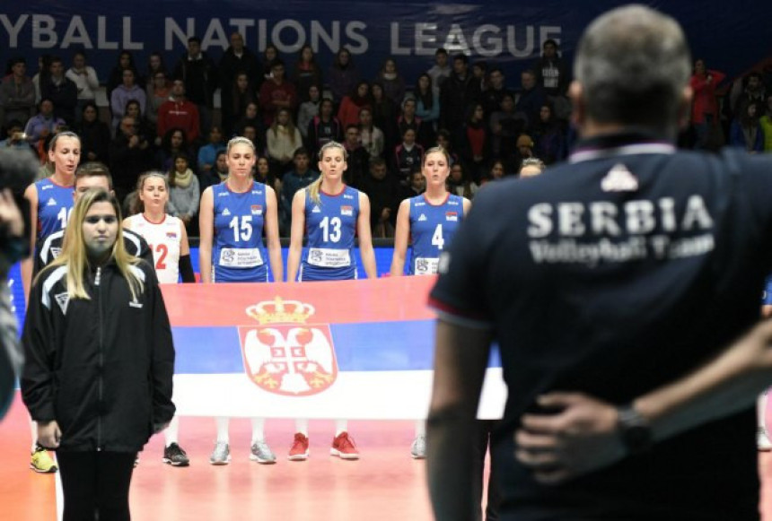 ЛН: Санта Фе видео ''страшне'' одбојкашице Србије!