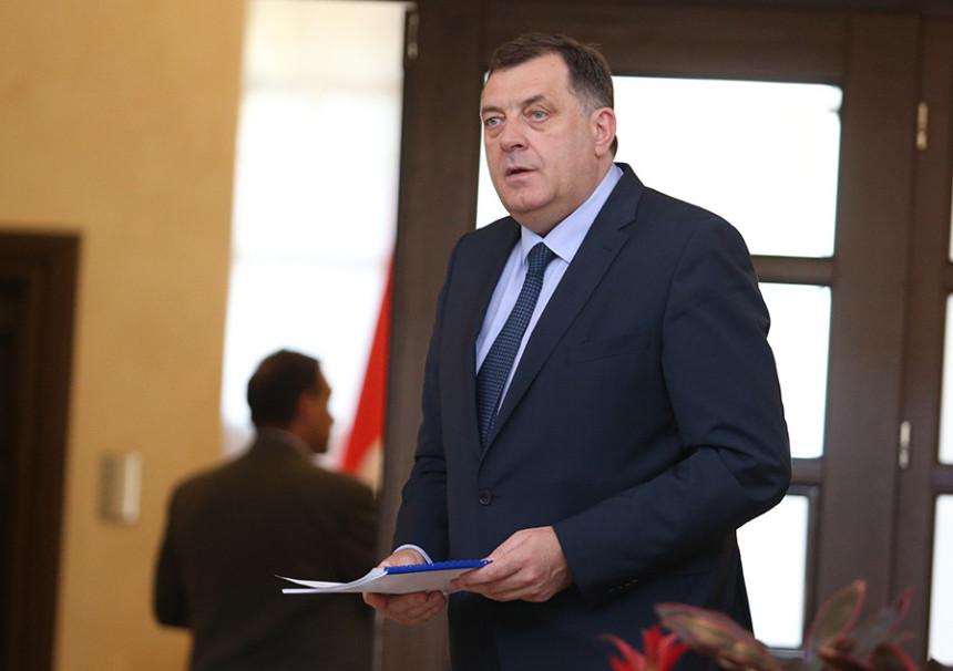 Dodik: Neće biti smanjenja akciza
