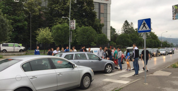 Nastavak bunta: Jutros blokada