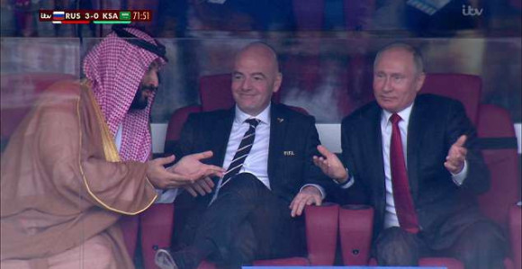 Princ S.Arabije: Vladimire, šta je ovo? Putin: Izvini...!