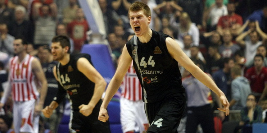 ''Dobro pamti sve''! Bertans se zahvalio Partizanu na srpskom i otišao u NBA!