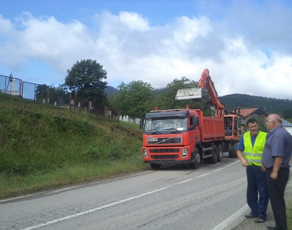 Почела санација клизишта у Кобашу