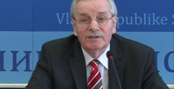 Mirjanić nagradio sekretaricu i vozača!