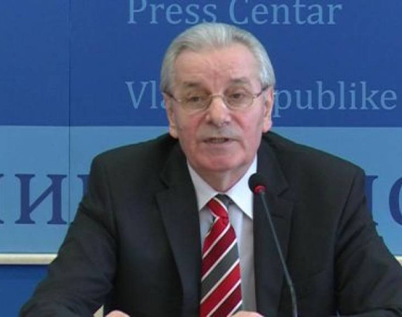 Mirjanić nagradio sekretaricu i vozača!