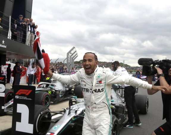 Hamilton: Skoro 2.000 ljudi čini da ovo bude moguće!