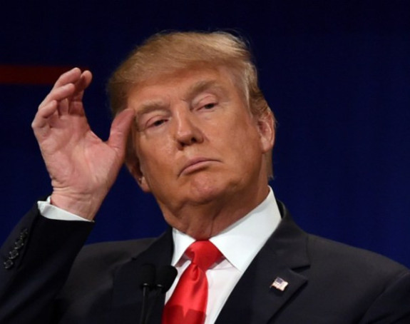 Доналд Трамп осудио расизам