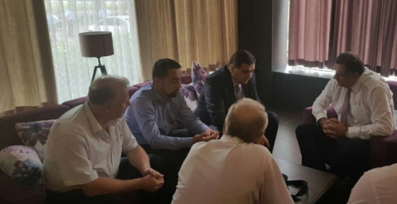 Približava li se opozicija Dodiku?