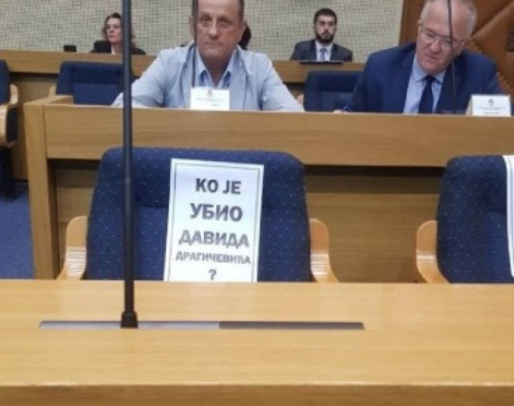 Napustio NS RS i ostavio poruku