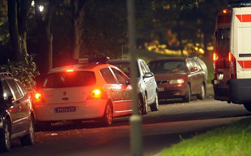 Potukla se sa mužem, pa htjela da skoči sa bebom