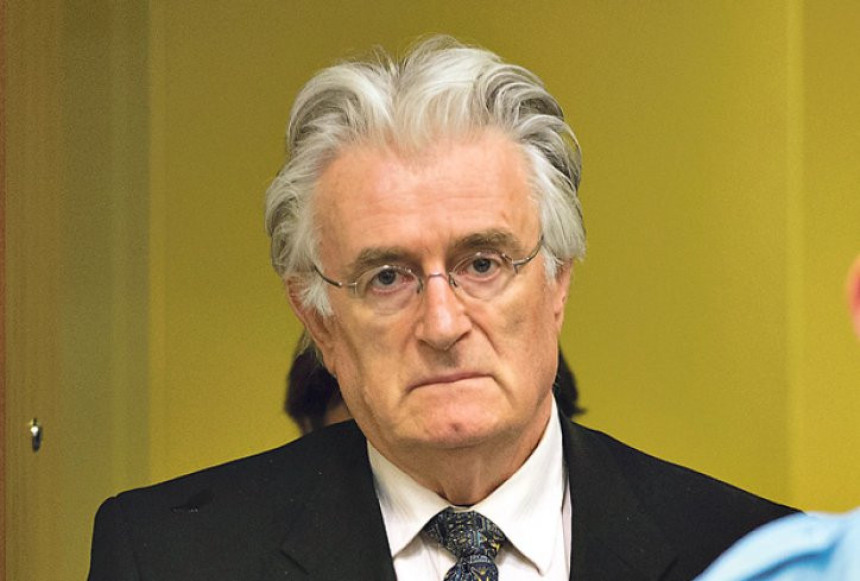 Karadžić: Žao mi je što sam kočio vojsku