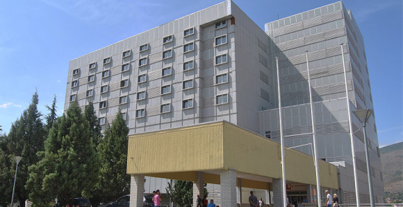 Umrle 3 bebe, roditelji sumnjaju na bakteriju