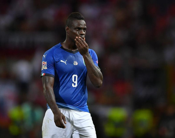 Nica kaznila "bucu" Balotelija!