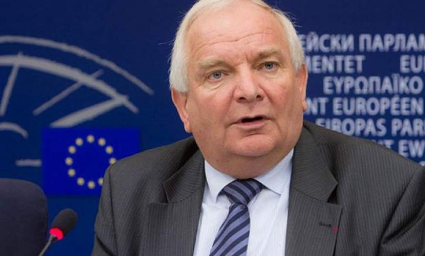 Dol poručio Bakiru: Na vama je odgovornost