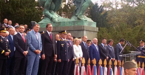 Dodik: Srpski narod vjeruje u svoju vojsku