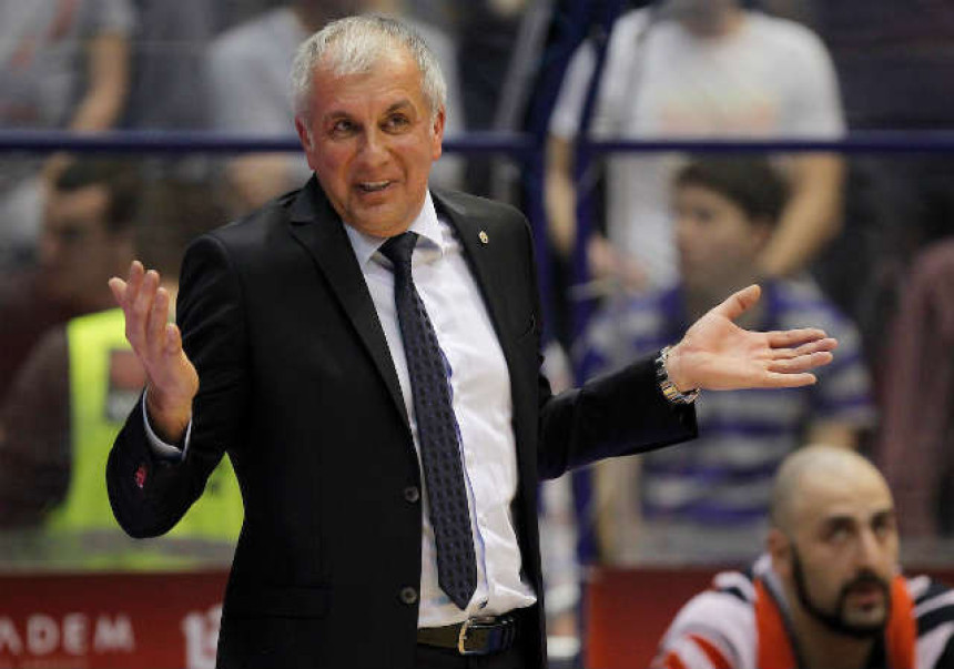 Жоц о свему по мало: Сале одлично ради! А ја морам да усрећим 30.000.000 навијача Фенера!