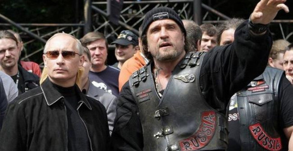 "Noćni vukovi" donijeli Njegoša Putinu