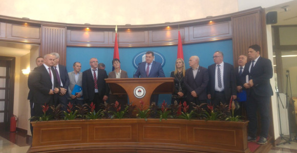 Pozivi i prijetnje Savezu za promjene