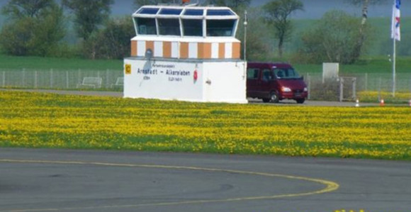 Avion pao u masu, troje poginulih