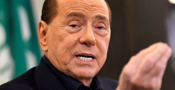 Берлускони грми: Вратите ми Милан!