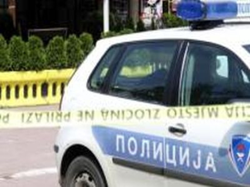 Policajci povrijeđeni u sudaru