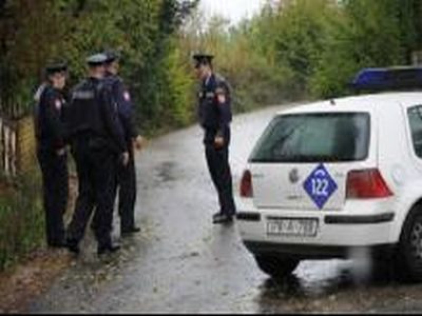 Povrijeđeni policajci i trogodišnje dijete