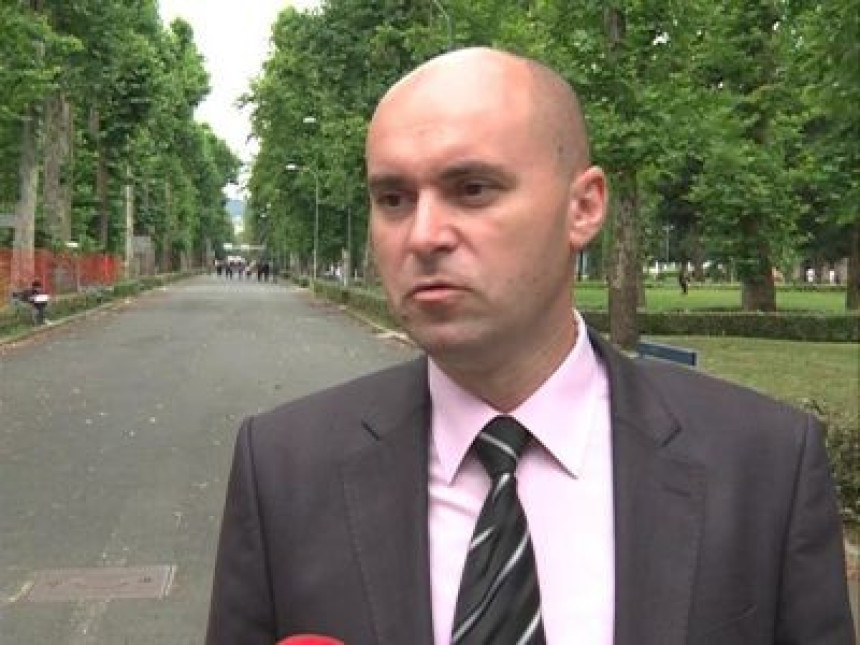 Све нас је мање!!! (ВИДЕО)