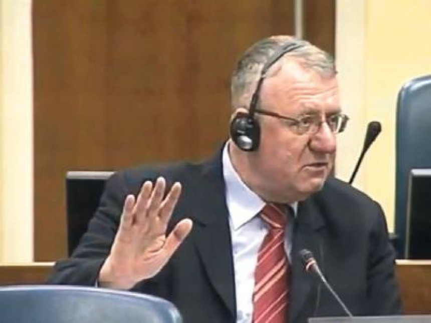 Šešelju zabranjene sve privatne posjete