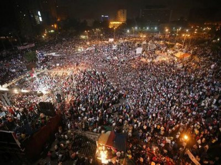 Burni protesti u Kairu