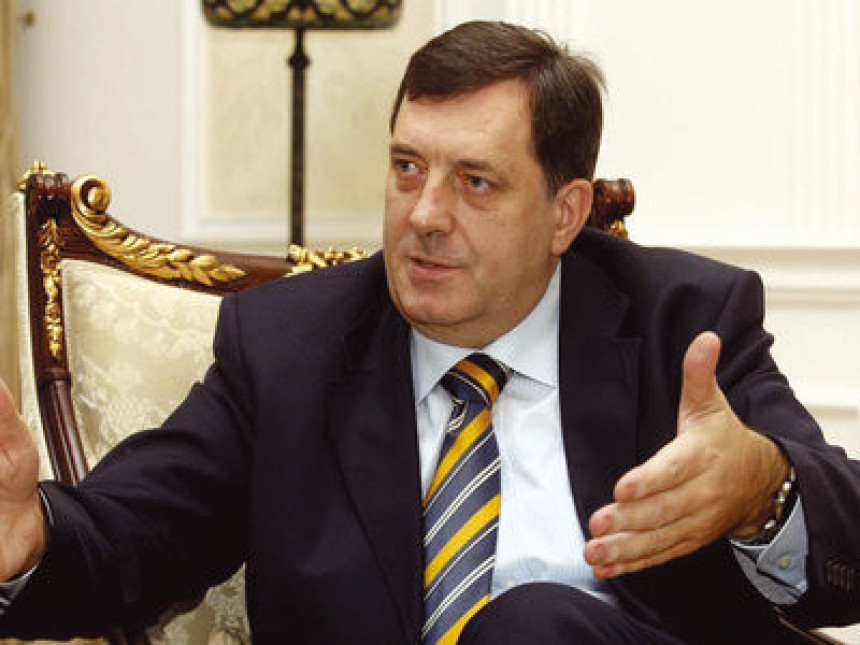 Dodik uzvraća: Borenović političar u pokušaju