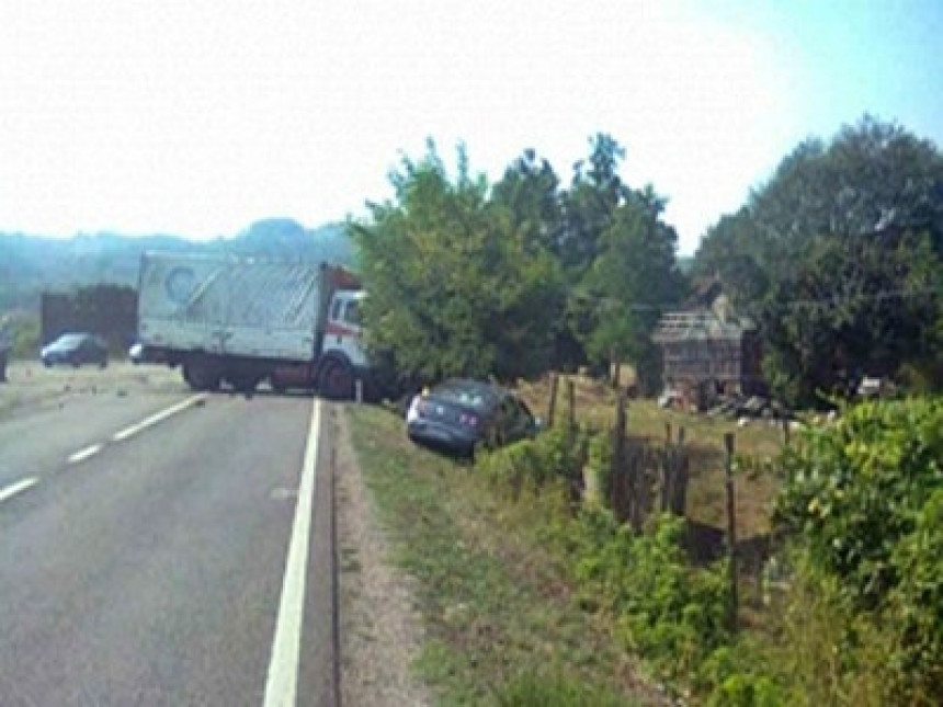 Lakše povrijeđeno više lica