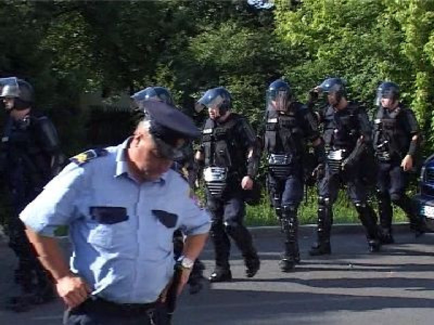 Vlast koristi policiju u disciplinovanju Vulića