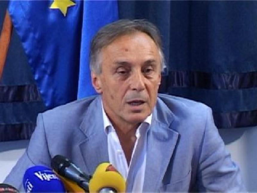 Lekić: Neophodna ostavka Vlade