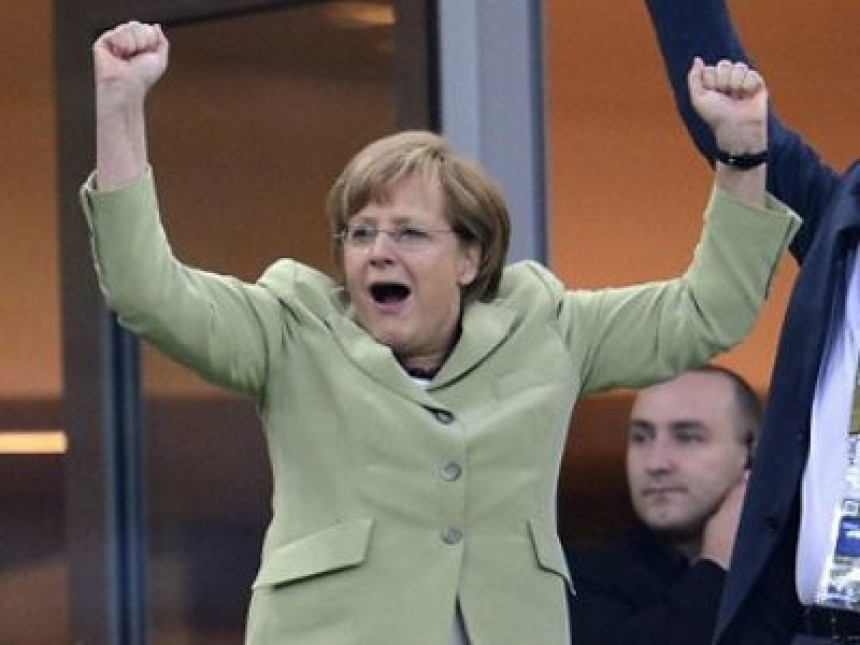 Izborna borba, Merkelova vodi