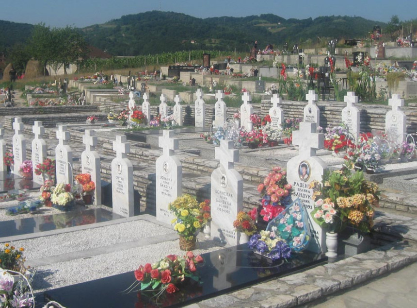 Парастос убијеним сарајевским Србима