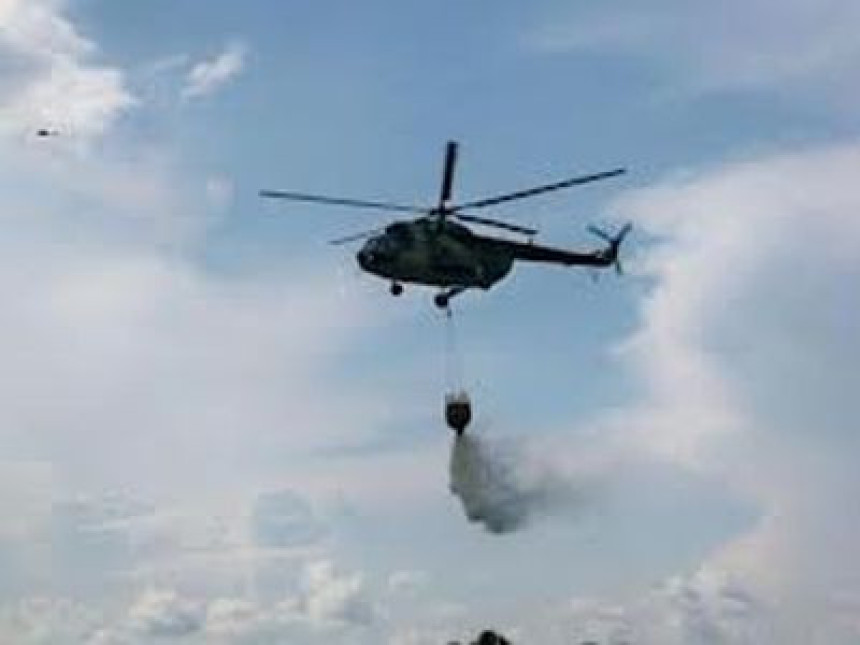 Požar u Jablanici gasi helikopter
