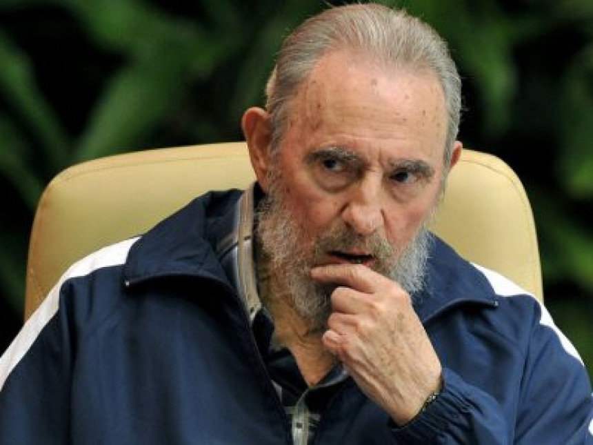 Kastro demantuje da je Kuba odbila Snoudena