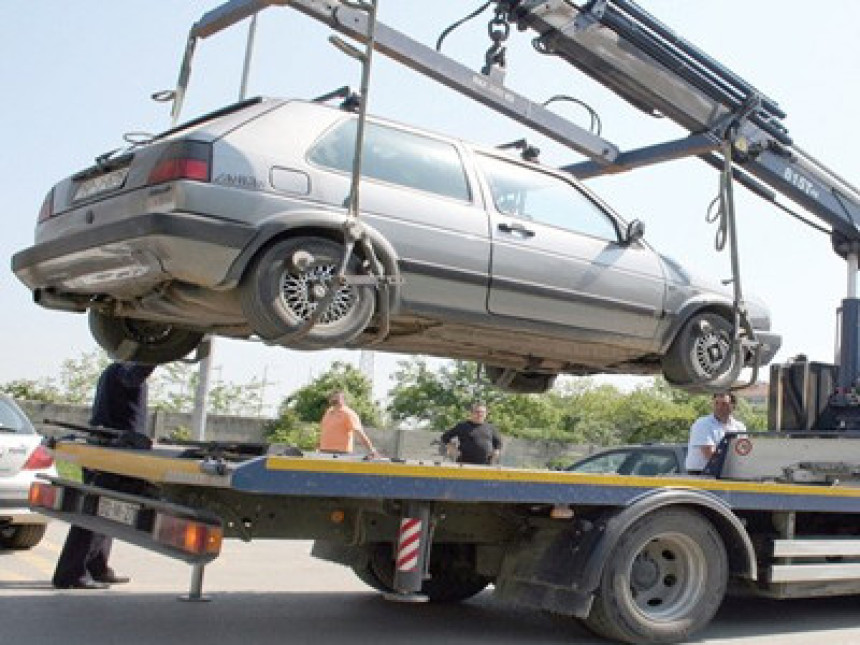 Neobična čestitka za trošak “pauka”