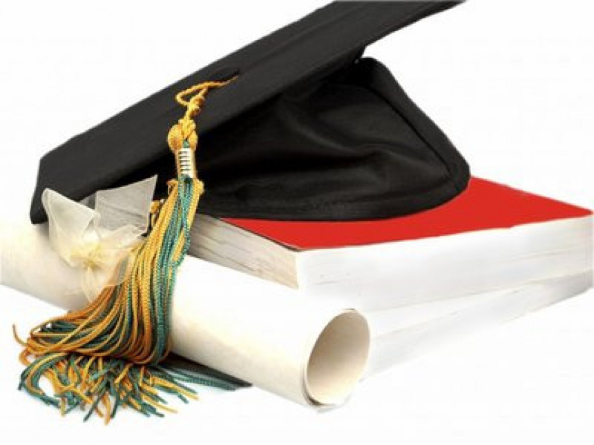 Fakultetska diploma na prodaju