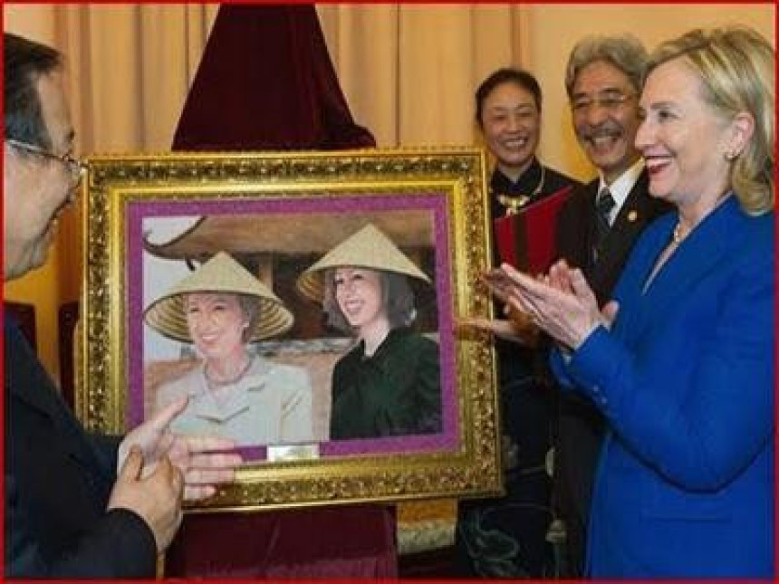 Hilari dobijala skuplje poklone nego Obama
